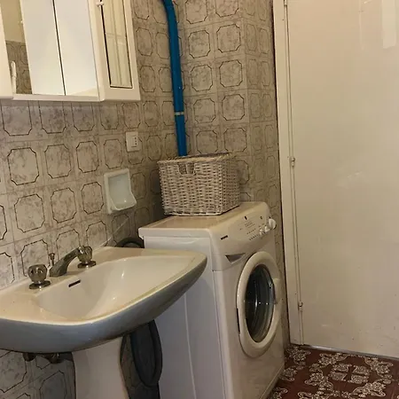 Trilocale A 50 Mt Dal Mare - M018 *