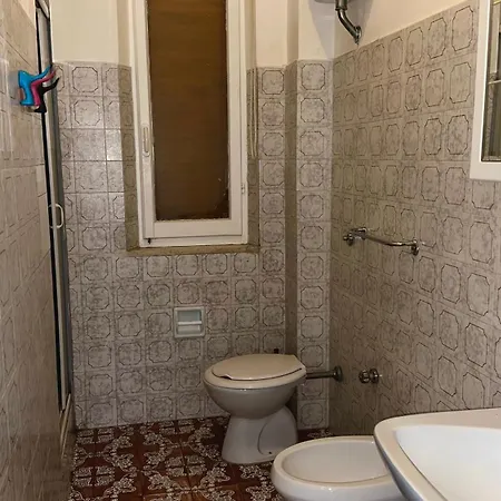 Apartamento Trilocale A 50 Mt Dal Mare - M018 *